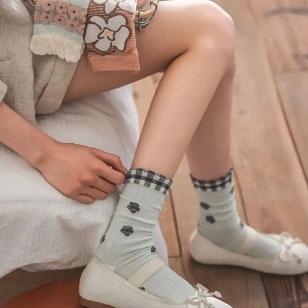 2/3Pairs الحلو شفافة زهرة الجوارب شريط زهرة كريستال الحرير جوارب أنبوبية شبكة رقيقة كشكش منتصف العجل الجوارب النساء الصيف