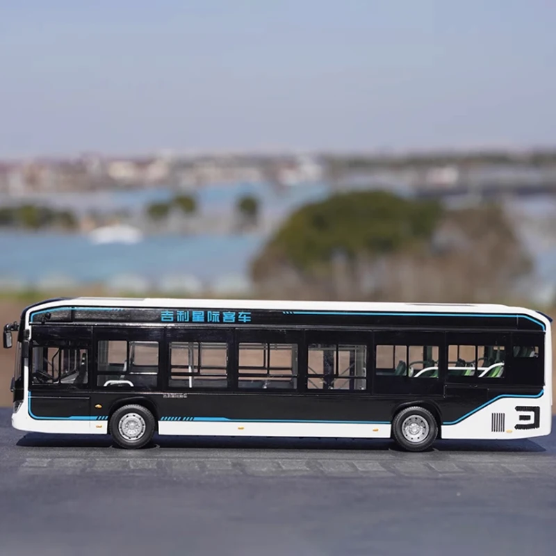 Diecast 1:43 Scale Geely Star Bus C12E Pure Electric 12-meter City Bus Model Alloy Bus Model Finished Collection Gifts Display