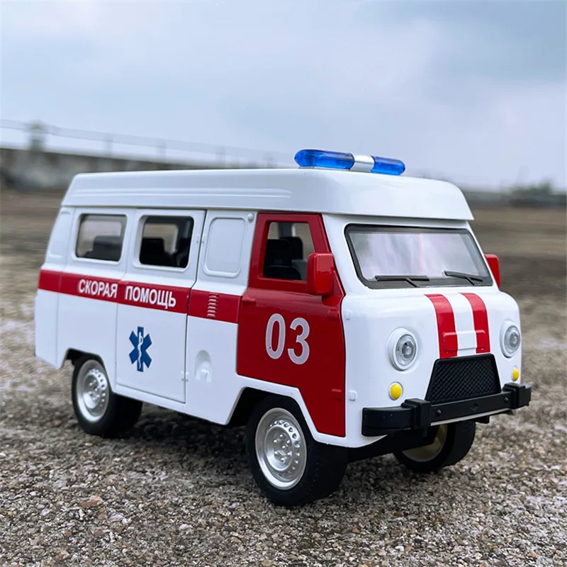 1/18 UAZ Travelers Alloy Police Bus Car Model Diecast Traffic City Tour Vehicles Car Model Simulation Sound Light Kids Toys Gift