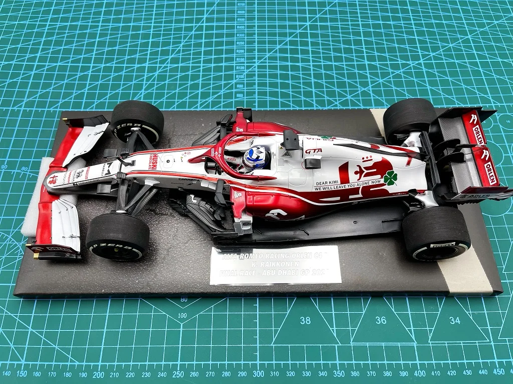 

Minichamps 1:18 F1 C41 2021 Kimi Raikkonen Abu Dhabi Simulation Limited Edition Resin Metal Static Car Model Toy Gift