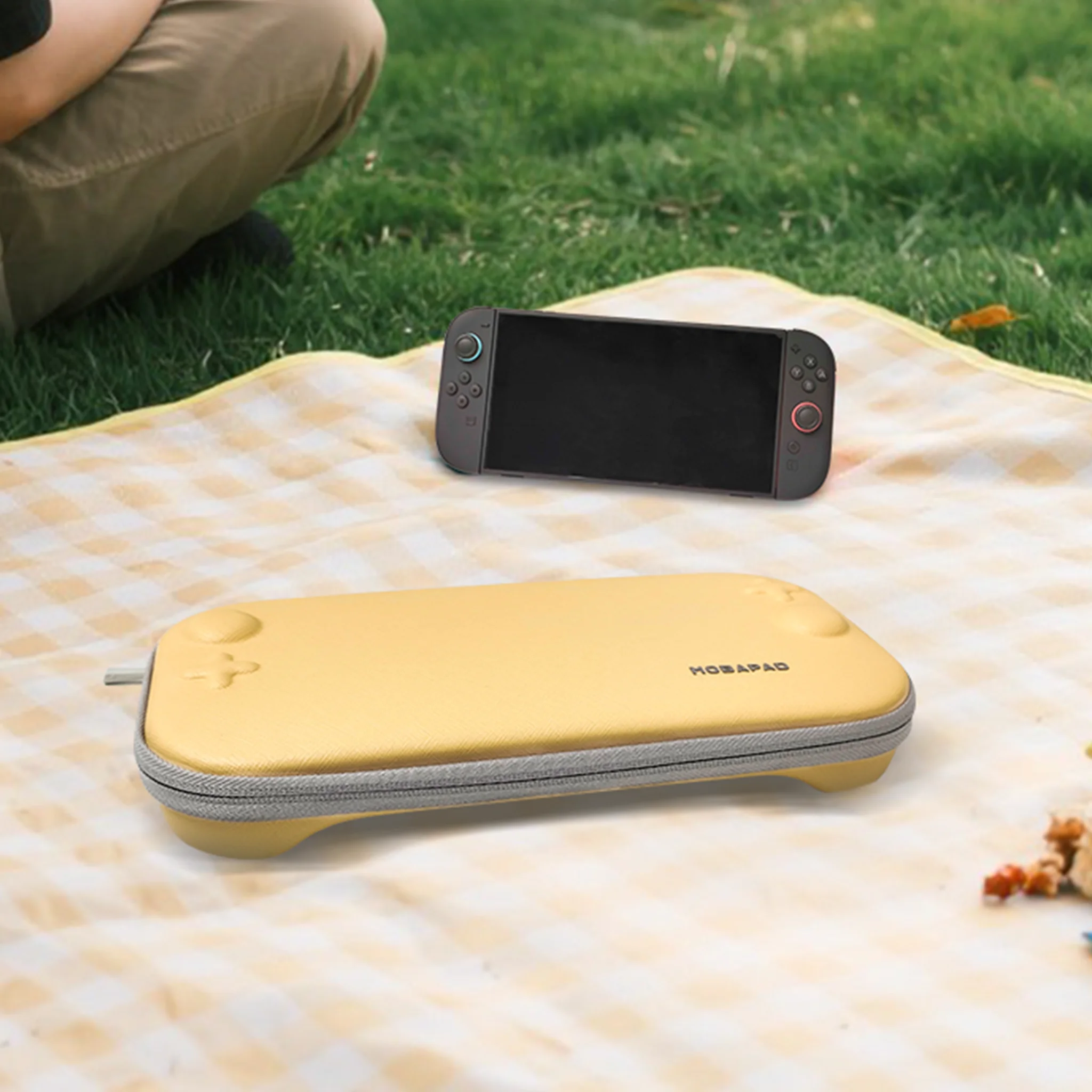 MOBAPAD متوافق مع Switch 2 حقيبة تخزين وحدة التحكم في الألعاب NS2 مقاومة للصدمات مع ملحقات حقيبة تخزين وحدة التحكم في تخزين الكاسيت