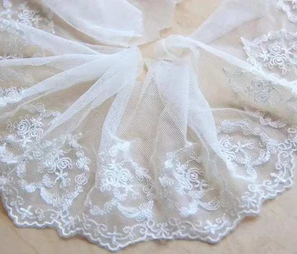 Width:11cm (4.40 Inch) Vintage Rose Heart Design Trimming Lace Embroidered Lace for Garment Wedding Dress Scrapbooking(ss-649)