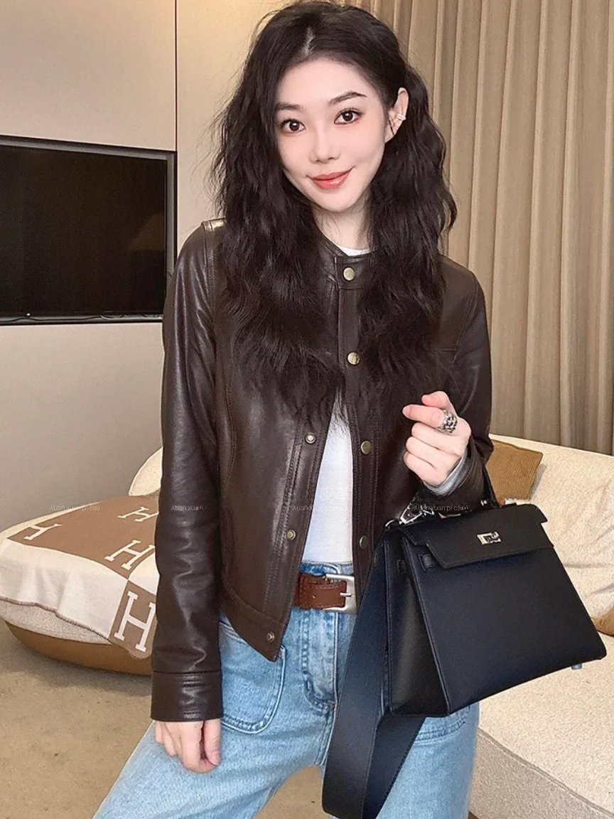 

Haining Spring 2024 New Sle Women's ort Leather Jaet round Ne Single Button Oil Wax Leather Coat Commute Sle Loose Fit