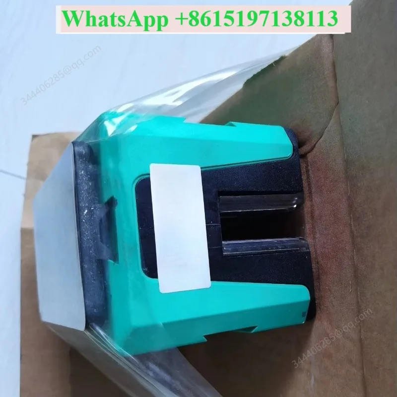WCS2B-LS 200779-0006 New Original Code Reader