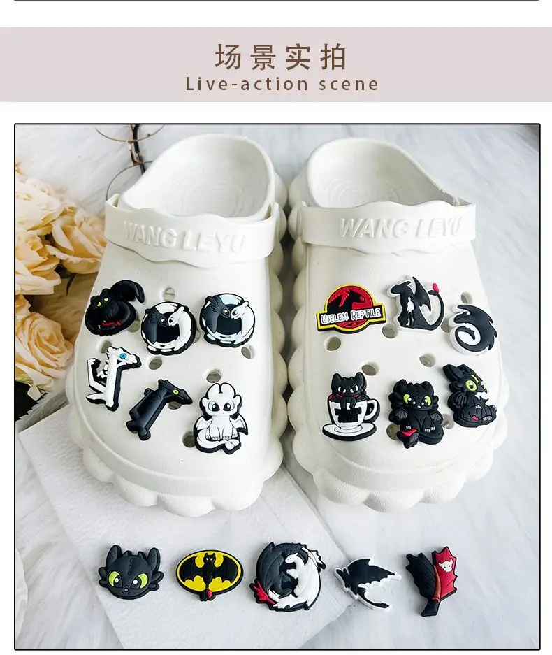 5-10 Stück Cartoon-Ohnezahn-Baby-Clog-Zubehör, dekorative DIY-Teile, abnehmbare Schuhverzierungen, lustige neuartige Dekorationen – Detail 5