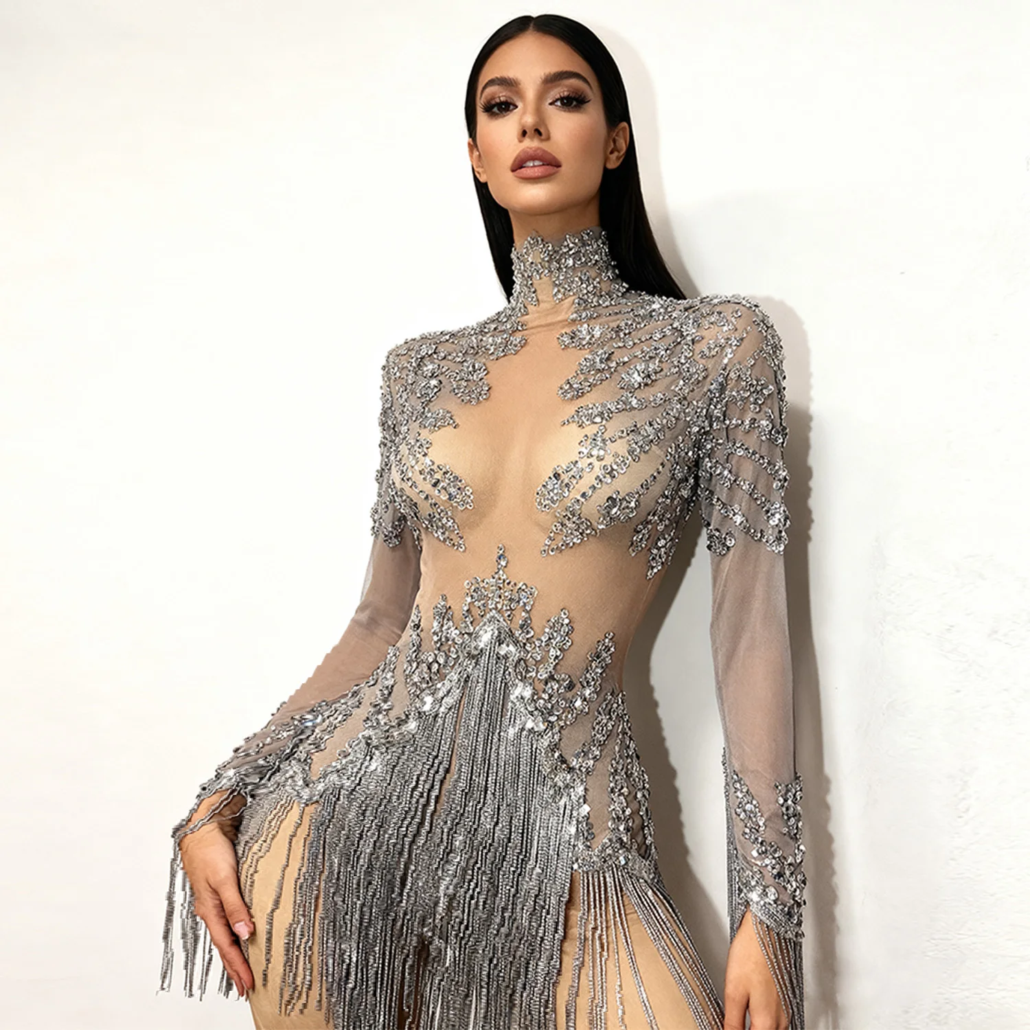 ชุดเดรสเต้นลาตินผ้าตาข่ายซีทรูคอสูงประดับคริสตัลสีเงินสำหรับผู้หญิง Tangshui ชุดจั๊มสูทแต่งขอบสำหรับงานปาร์ตี้ไนต์คลับ