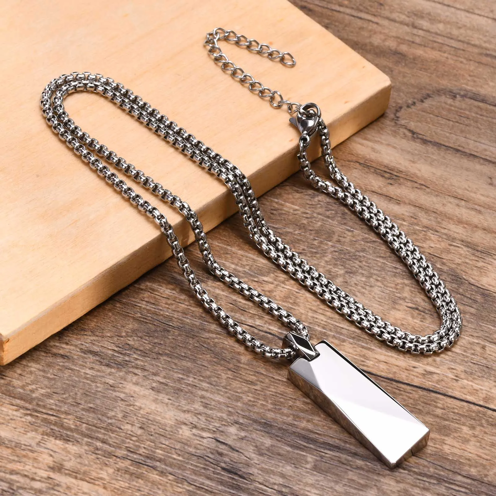 Vnox Mens Stylish Geometric Rectangle Pendant Necklace,Stainless Steel Length Adjustable Box Chain, Male Jewelry Gift