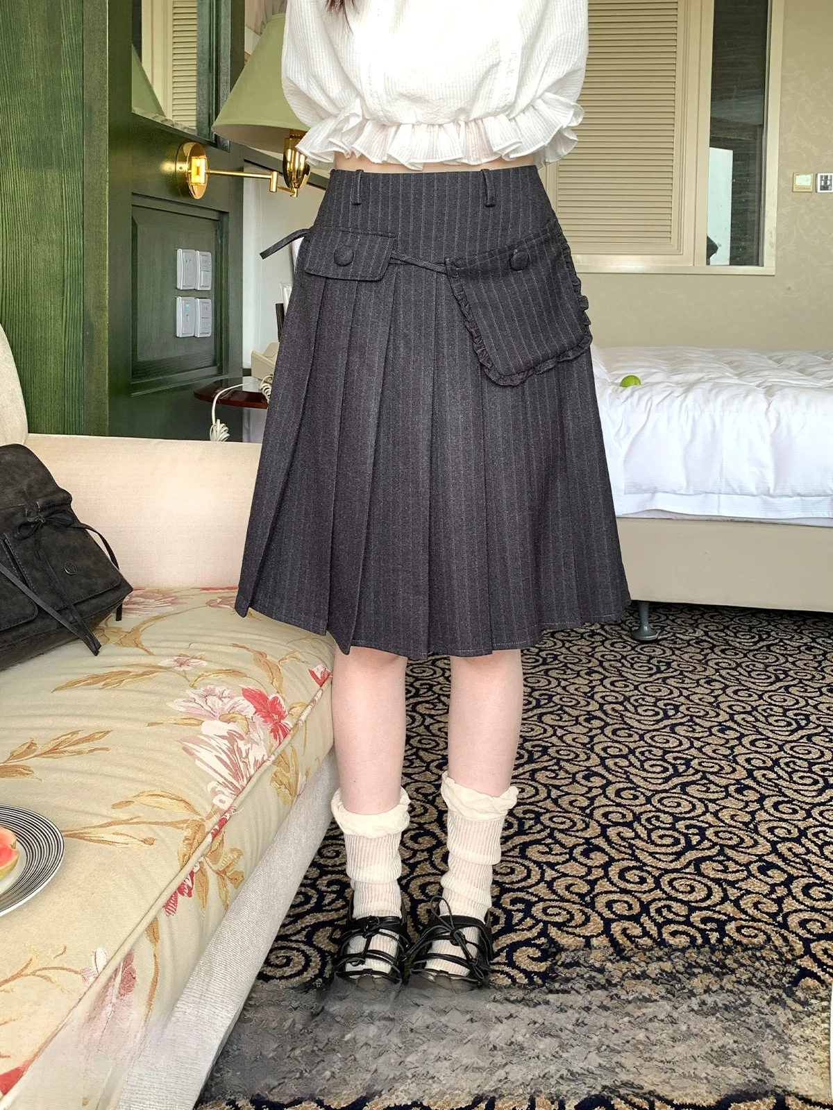 

Asymmetric Striped A-Line Skirt Women's High Waist Pleated Slimming Midi Skirt College Style Half-length Skirt