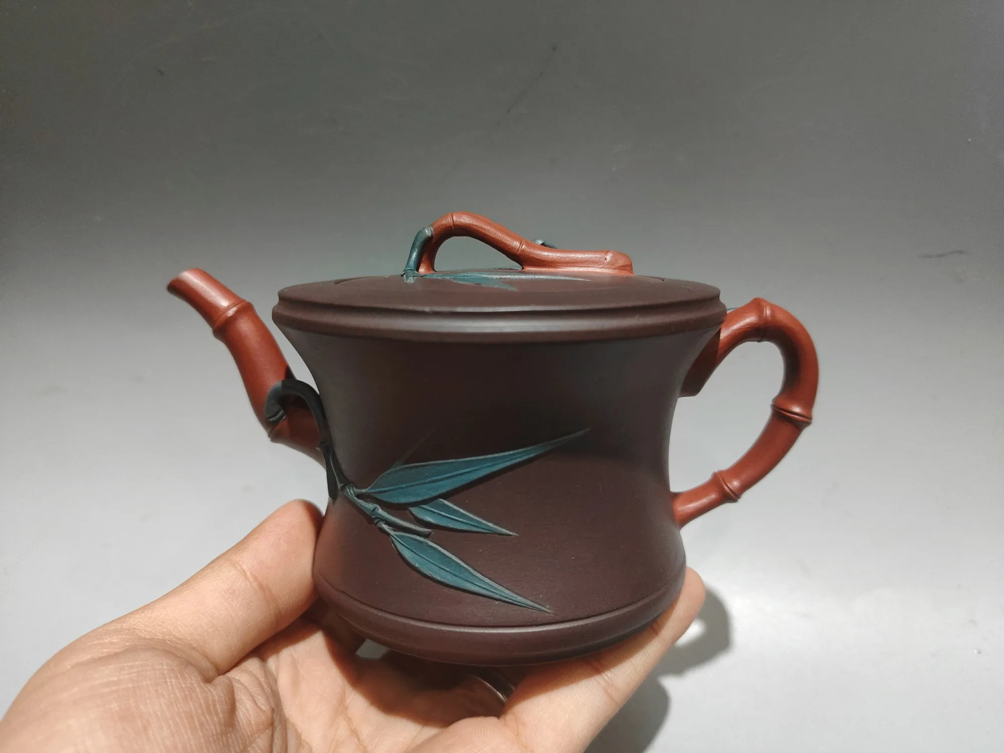 

6"Chinese Yixing Purple Clay Teapot Bamboo Leaf Pattern Double Color Pot kettle Bamboo joint mouth Teapot Flagon Ornaments