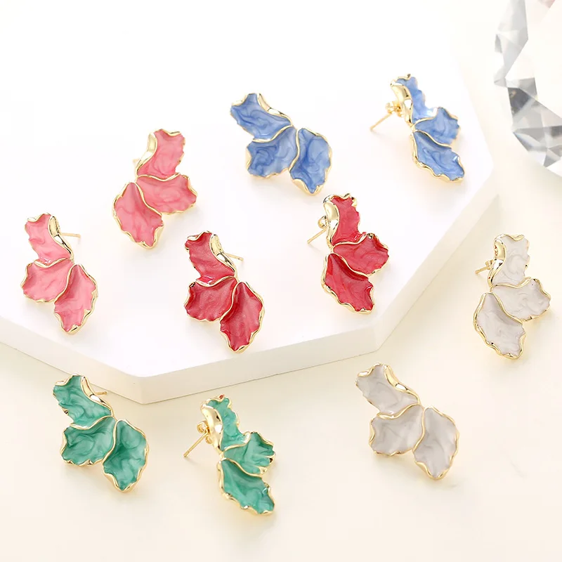 Sweet Enamel Geometric Flower Stud Earrings Women Gold Color Blue Green Pink Red White Elegant Fashion Jewelry