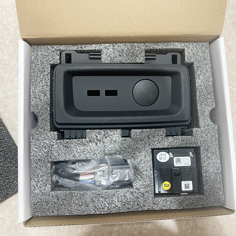 

For Audi A4 B9 & A5 B9 Rear USB & Type-C Charging Interface - Interior Accessories