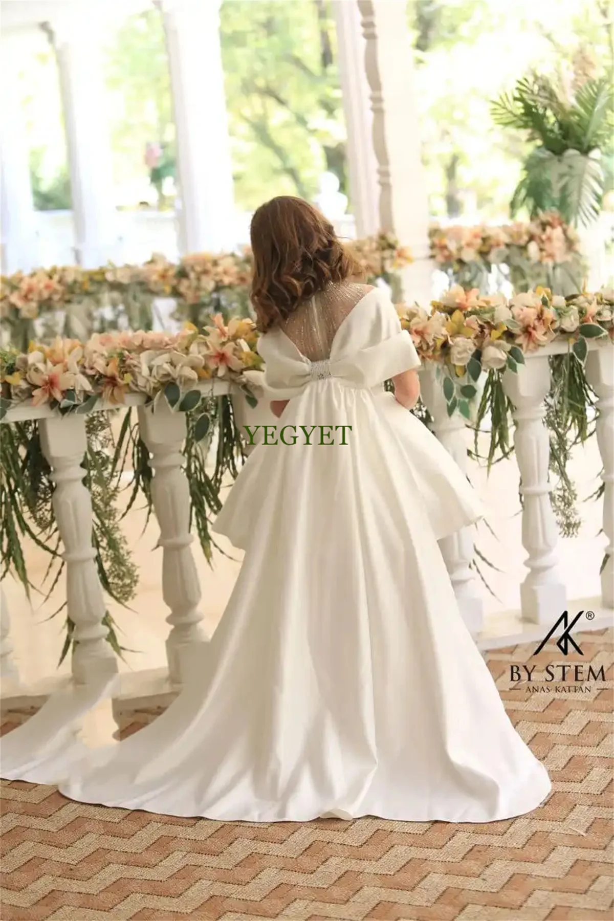 

CustomizedFlower Girl Dress Illusion Beading Sparking Beads Stones Halter-neck Detachable Train Ball Gown Maxi Skirt for Toddler