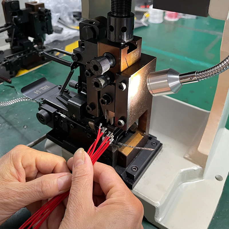 

Wiring Harness Processing Die Automotive Wiring Harness Die OTP High Precision Horizontal Die Terminal Crimping Machine