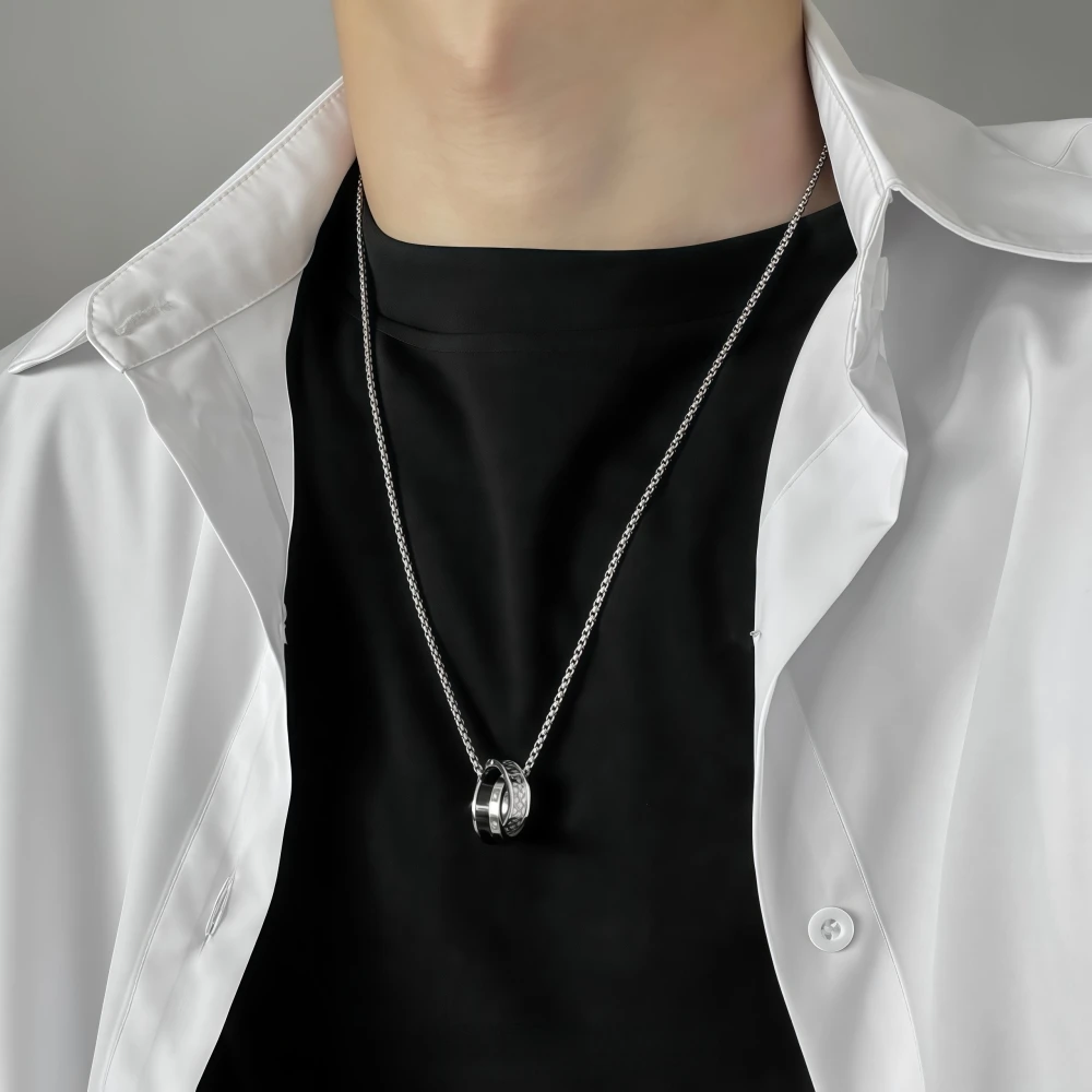 Retro-Doppelring-Anhänger-Halskette für Damen und Herren, luxuriöser Titanstahl, nicht verblassend, Pulloverkette, Hip-Hop-Paarschmuck, Kpop-Geschenk – Detail 4