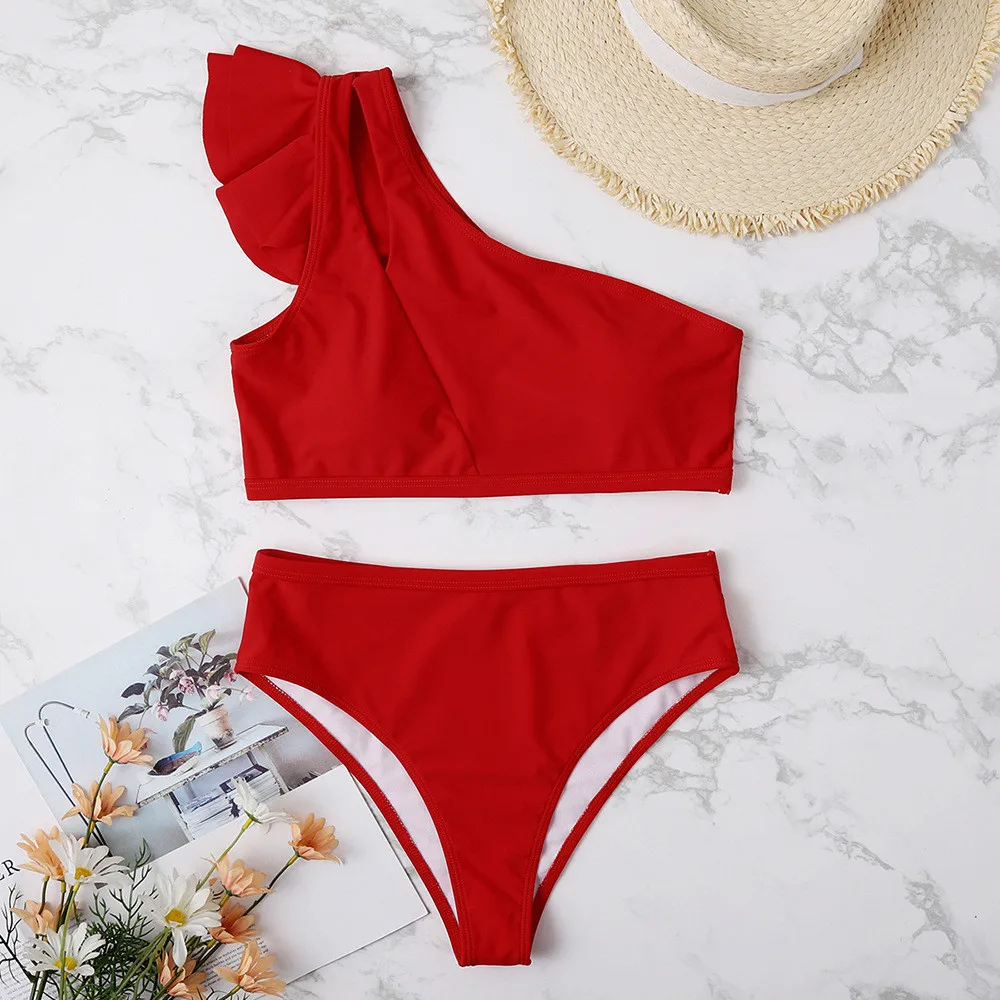 Bikini brasileño de cintura alta con volantes para Mujer, traje de baño Sexy de un hombro, conjunto de Bikini rojo, ropa de playa 2024