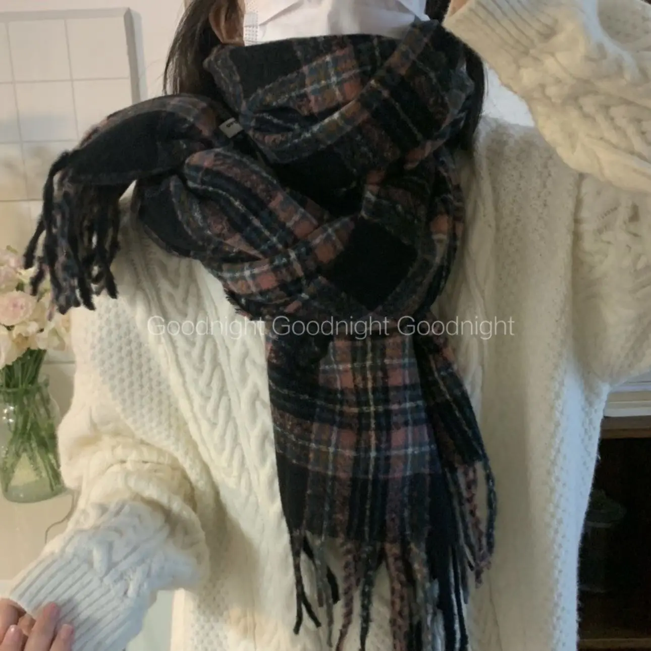 

Korean Style Fringed Plaid Scarf Women's Autumn winter Thickened Warm Neck Protection Versatile For Students Couples