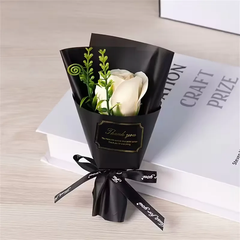 1 Stück Romantischer Mini-Rosenstrauß - Die Perfekte Wahl für Valentinstag, Geburtstag und Hochzeitsdekorationen aus Polyester – Detail 3