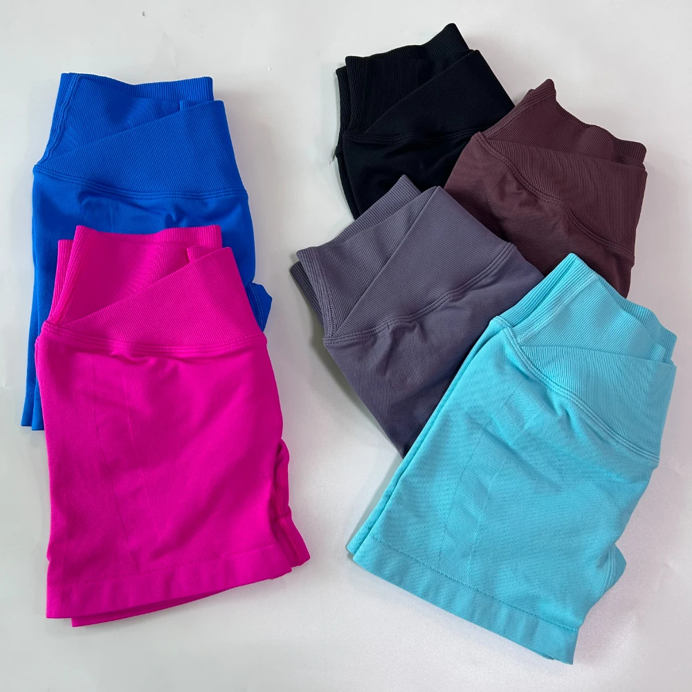 Pericic 4,5'' Yoga-Shorts für Damen, Kreuzmuster, Niedriger Bund, Gerippte Nahtlose Gym-Shorts, Workout-Fitness-Shorts mit Scrunch-Butt-Effekt, Sport-Laufshorts – Detail 8