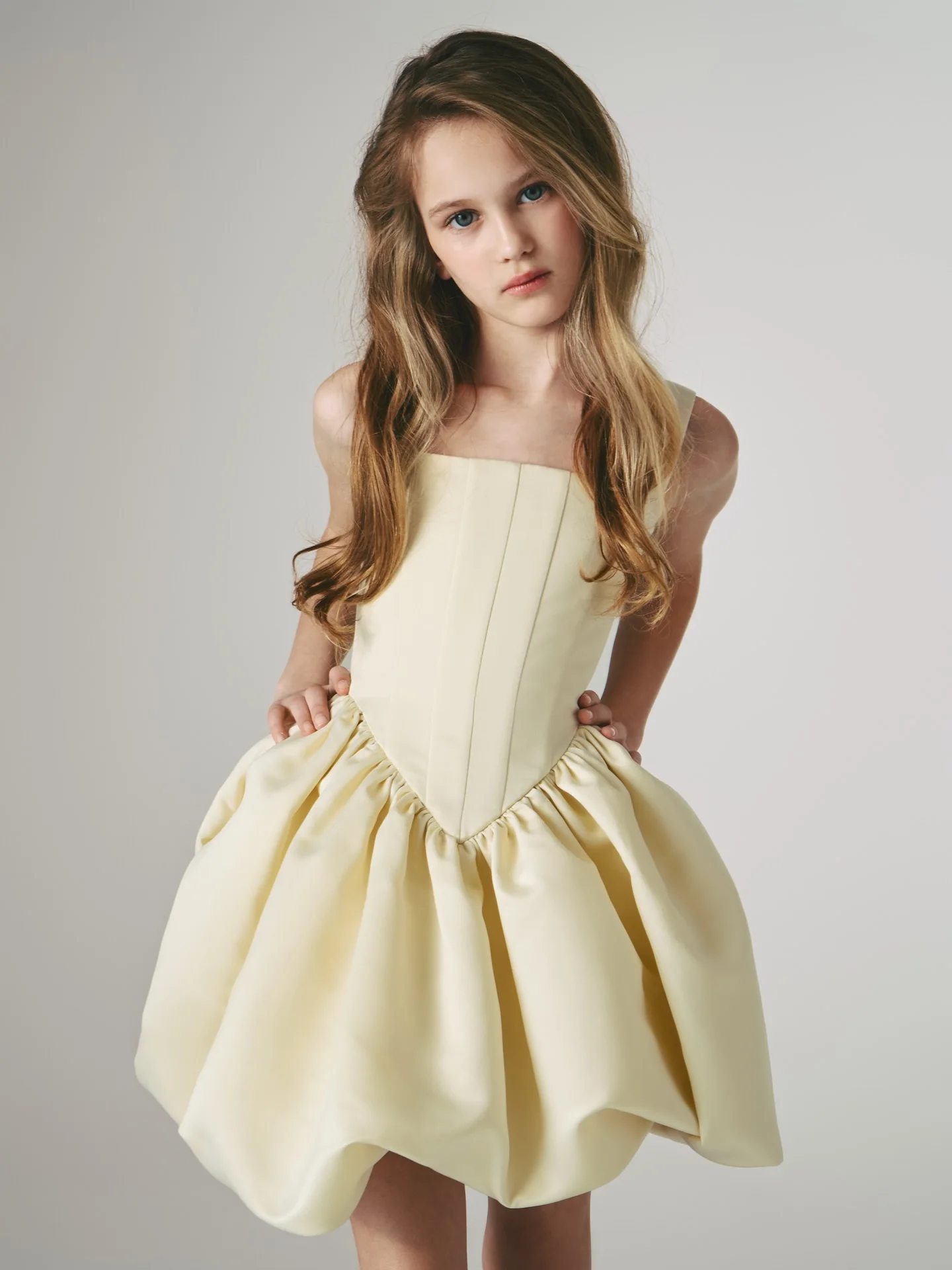 Satin Flower Girl Dress Yellow Wedding Party Dress for Little Girls Mini Toddler Pageant Ball Gowns Bows Square Communion Dress