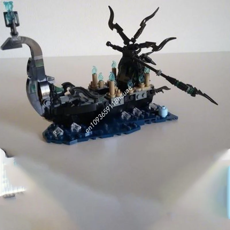 231 elementów MOC Souls Ferryman Boat Model Klocki Konstrukcyjne Zabawki Modułowe Edukacja dla Dzieci Architektura DIY Prezenty Świąteczne