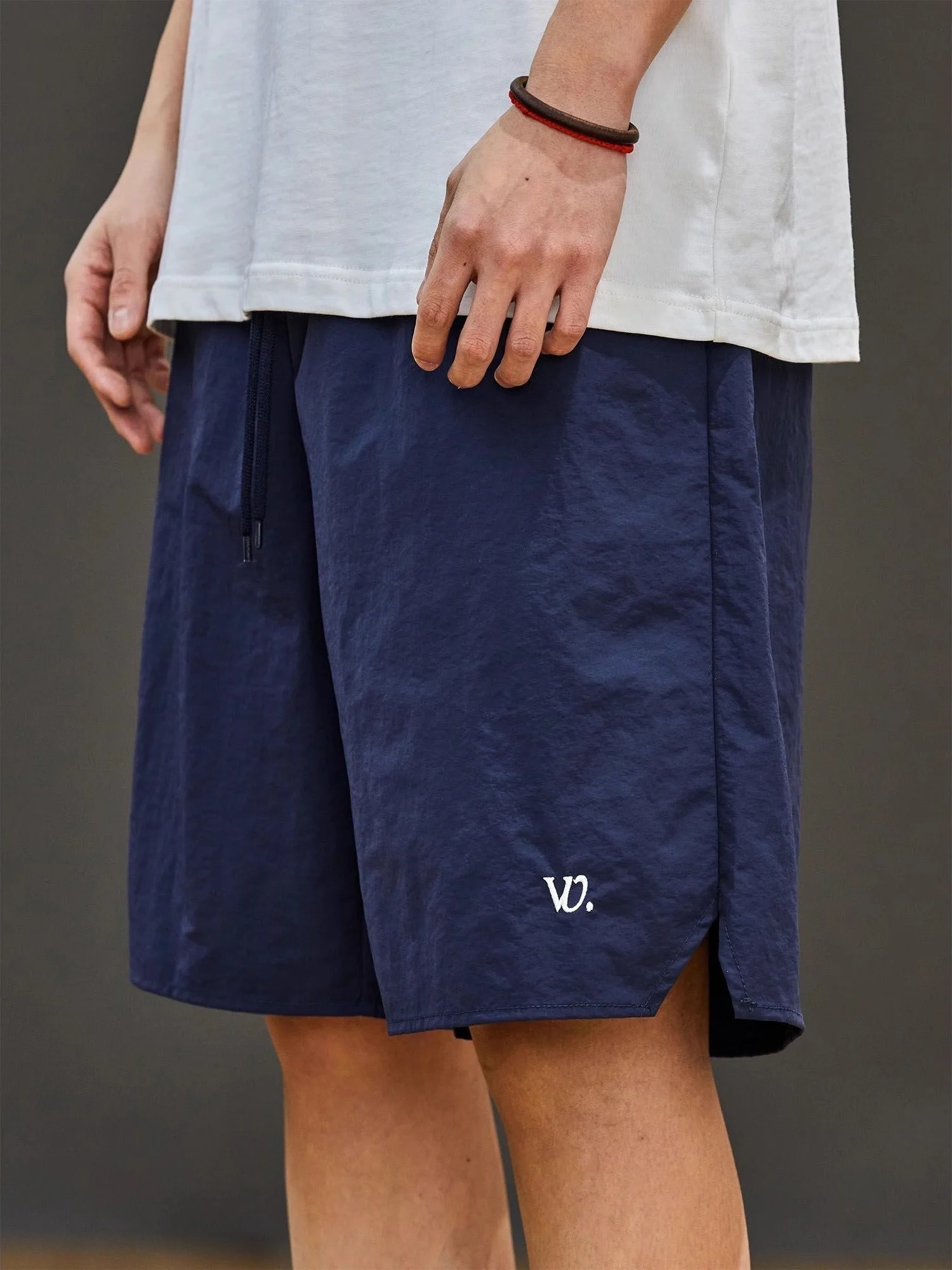 

Легкие дышащие летние шорты мужские свободного кроя быстросохнущие с вышивкой пляжные брюки длиной до колена повседневная спортивная одежда