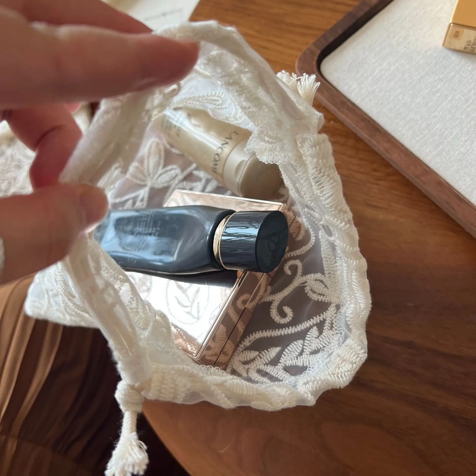 Retro-Aufbewahrungstasche aus Spitze, Aprikose, mit Spitzenausschnitt, bestickt, Mehrzweck-Organizer, Aufbewahrungstasche für Haarschmuck und Kopfhörer – Detail 18