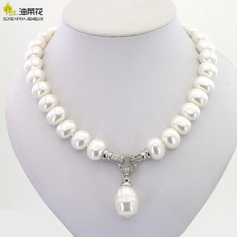 

Elegant Baroque Pearl Necklace Pendant for Women and Girls Wedding Jewelry Christmas Anniversary Gift for Her Birthday Party