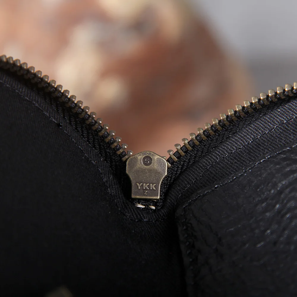S.WORKER Handgefertigtes Echtleder-Schlüsseletui aus Vollnarbigem Rindsleder, Kartenhalter, Vintage-Schlüsselanhänger mit Messingschnalle – Detail 15