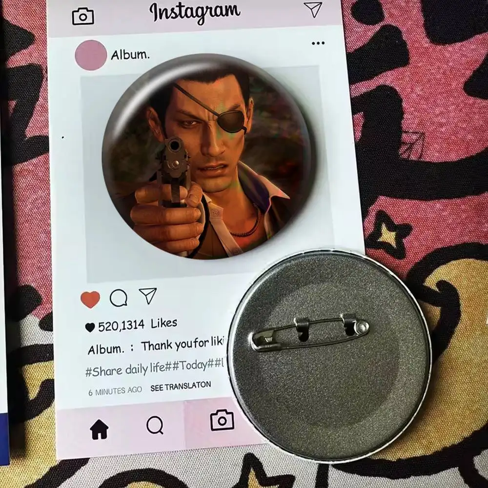 Y-Yakuzas Game Goro Majima Badge 25 32 44 58 75 mm Round Fans Collect Friends Gifts Brooch
