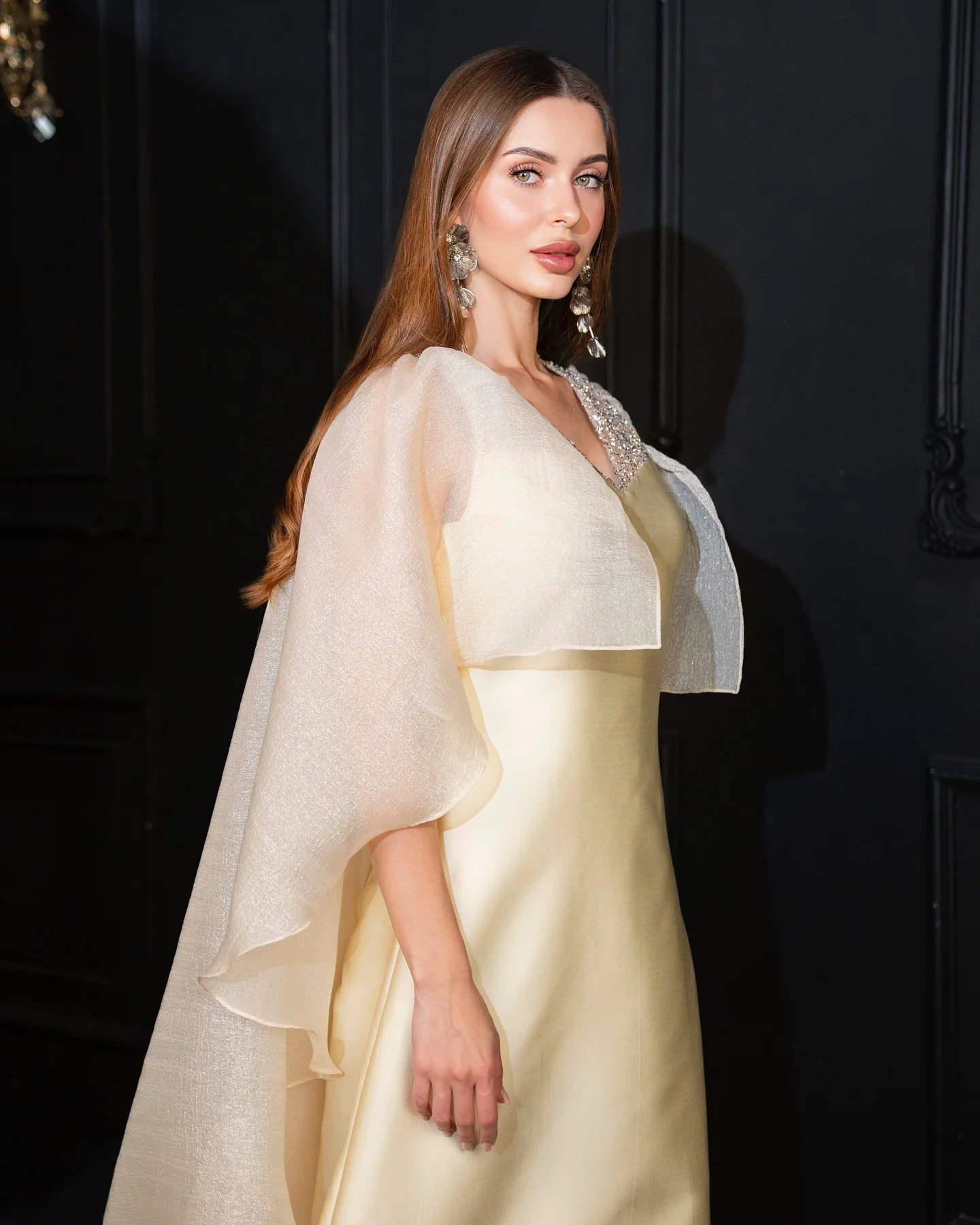 Рисунок 2 - Индивидуальные платья для матери