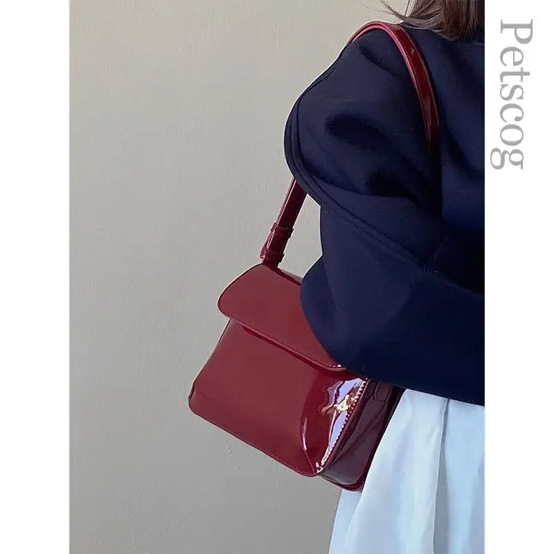 2023 New Trend Women\'s Handbags Glossy Pu Leather Square Flap Crossbody Bag Luxury Fashion Ladies Shoulder Bags Black Red