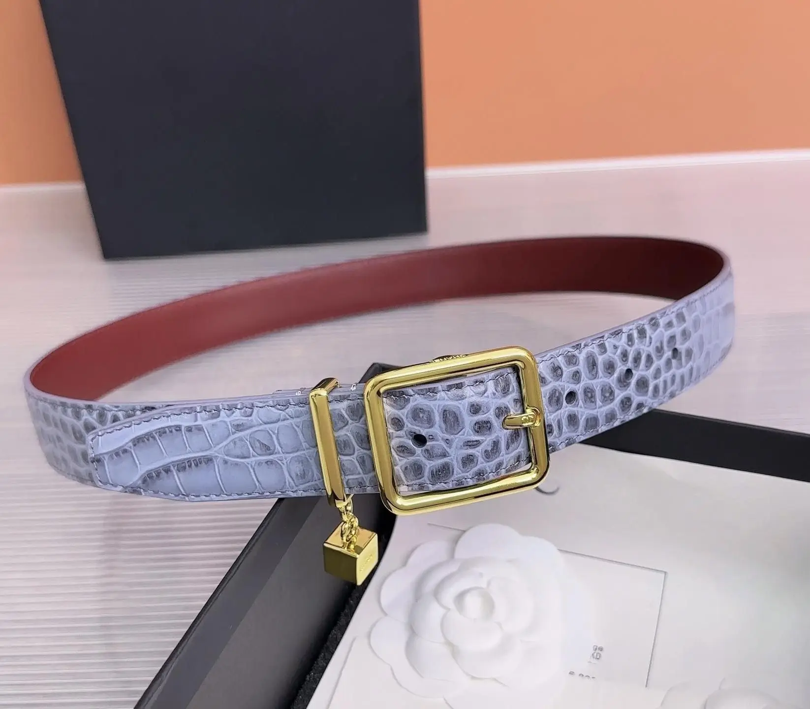 Unisex Light Grey Croc Embossed Leather Belt, Gold Square Pin Buckle with Cube Charm, Reversible Waist Belt