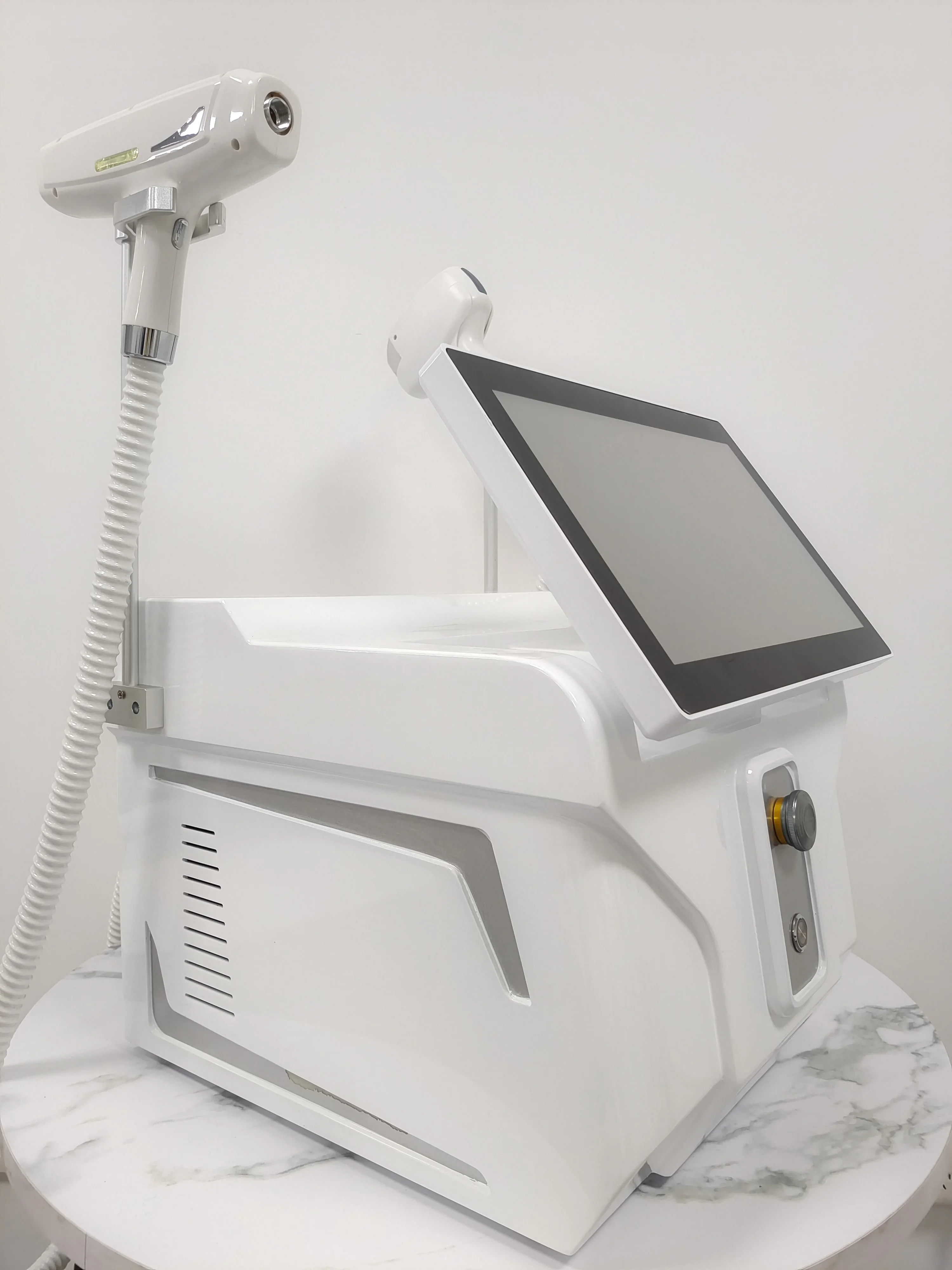 2026 إزالة الشعر الدائم 2 في 1 ديود 4-موجة جهاز إزالة الشعر بالليزر ND: YAG Pico إزالة الوشم بالليزر المهنية 4000 واط #6