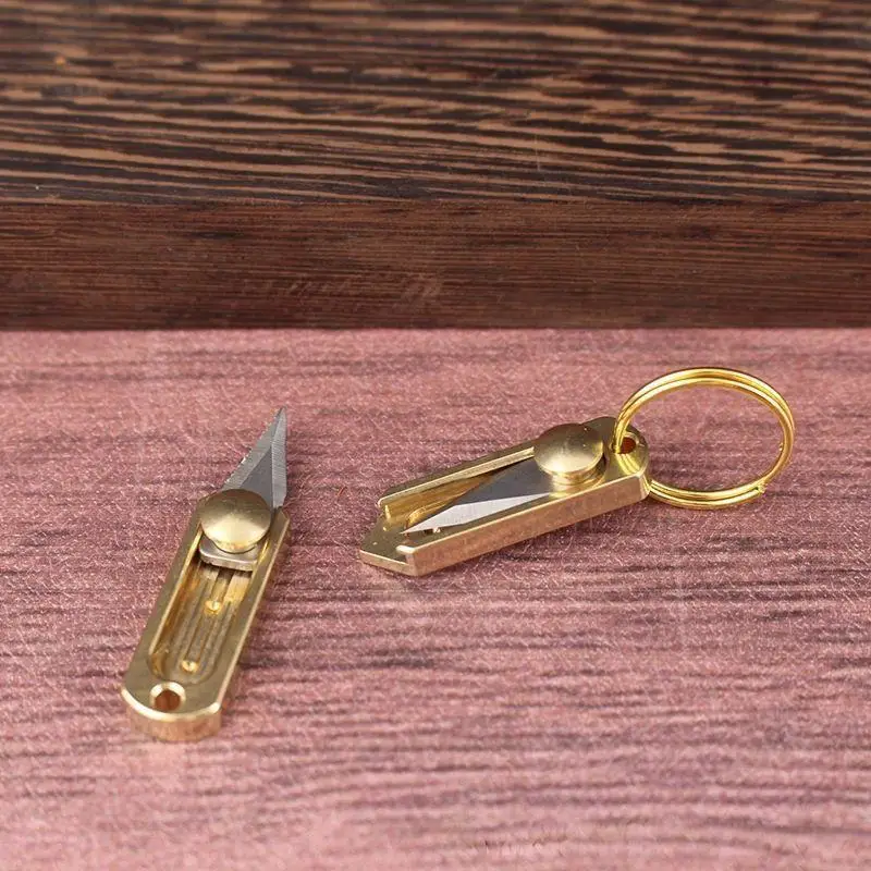 Mini-Messermesser-Schlüsselanhänger aus Messing, tragbarer EDC-Anhänger, Express-Öffner zum Auspacken, Outdoor-Camping-Werkzeug, Mini-Messer-Schlüsselring – Detail 3