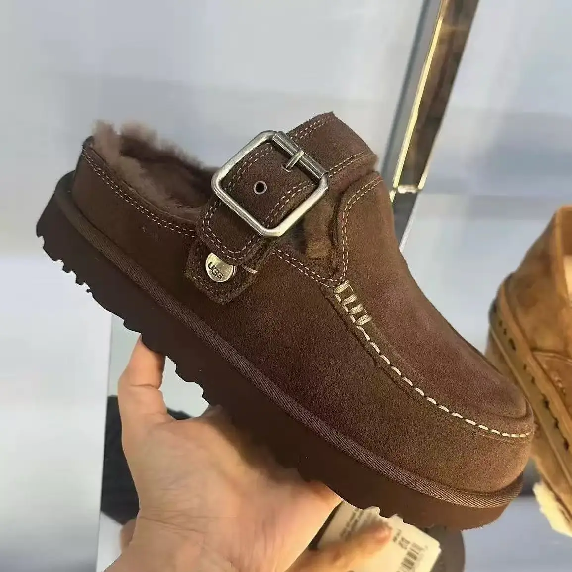 2026 Neue Winter-Hausschuhe aus Schafwolle mit integrierter, dicker Sohle für Damen, Retro-Zehenwickel-Müller-Schuhe für den Außenbereich – Detail 12