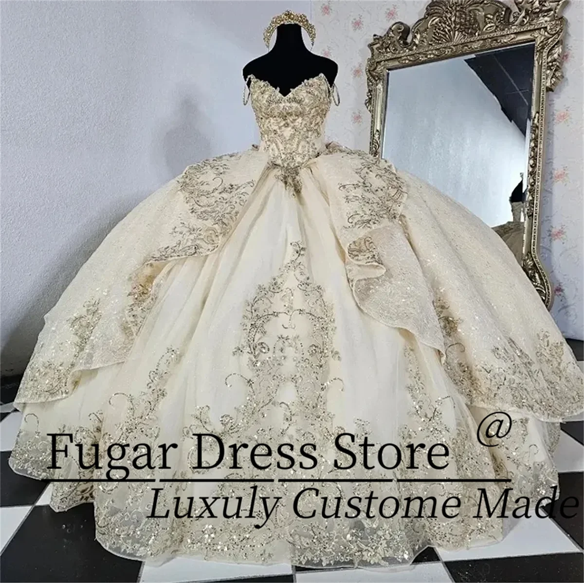 

Light Champagne Quinceanera Dresses Off the Shoulder Lace Applique Tulle Ball Gown Birthday Party Sweet 16 Vestidos De 15 Anos