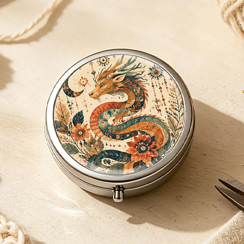 Single pack, flat print, vintage floral pattern round multi-compartment portable box, sealed and moisture-proof, portable storage for vitamins and pills, small accessory storage box, vintage art style