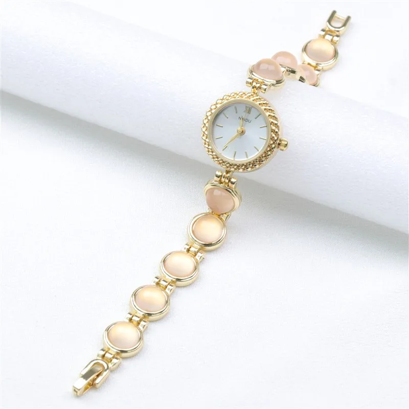 Fashionable Pearl Thin Strap Mother-of-pearl Round Ladies' Watch with Freely Adjustable Bracelet for Women, Quartz Movement