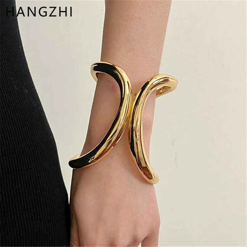 HangZhi Punk Metal C-shaped Wide Bracelet Exaggerated Hollow Geometric Massive Chunky Large Bangles Jewelry for Women New