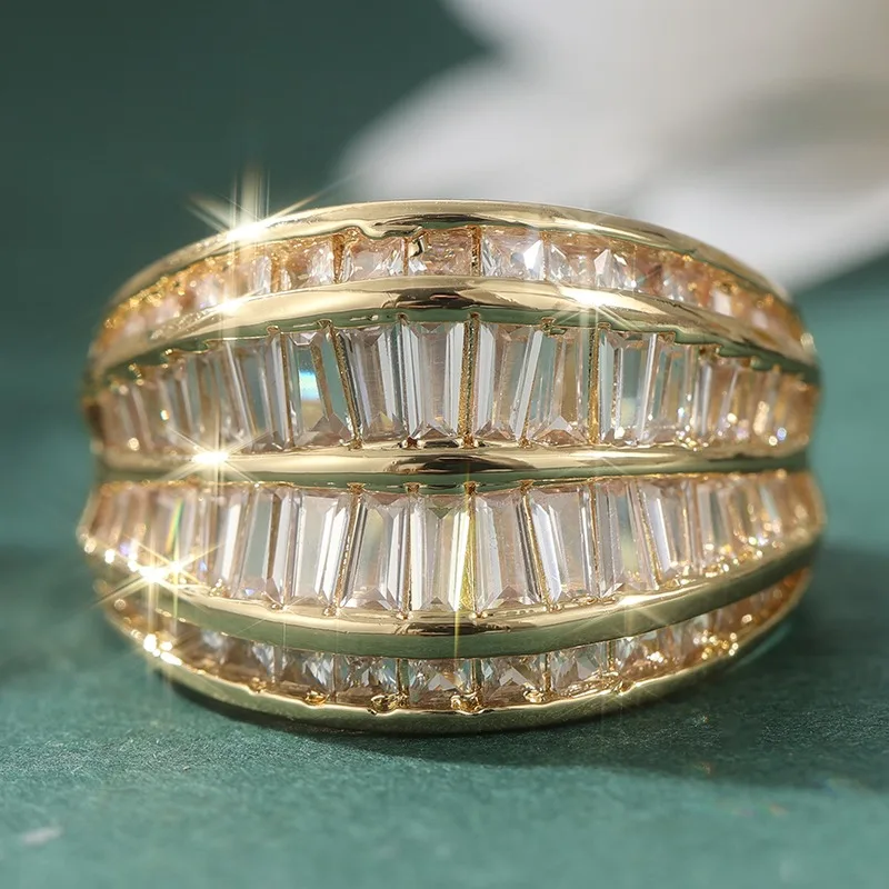Schillernder Eingelegter Weißer CZ Damenring Exquisiter Goldfarbener Geometrischer Ring für Tägliches Tragen Party-Schmuck Jubiläumsgeschenk – Detail 3