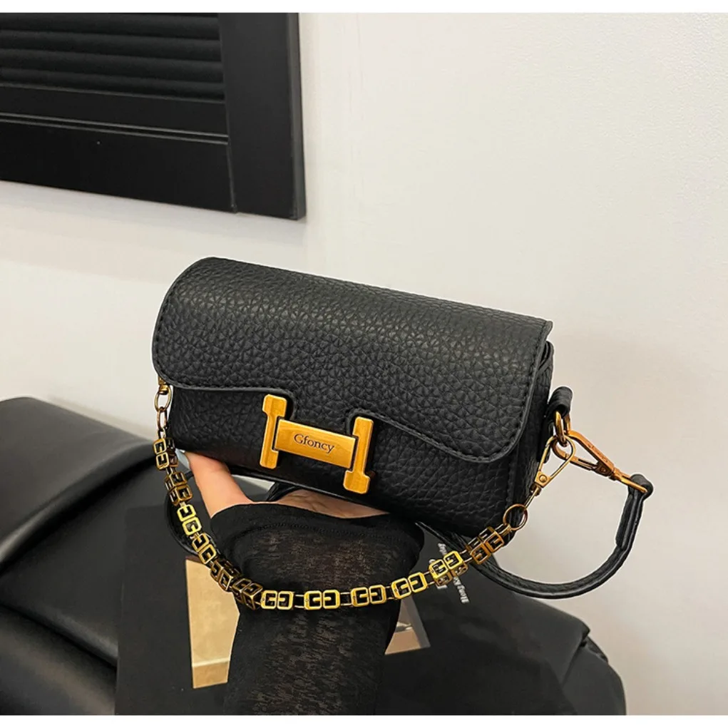 Women's Single Shoulder Bag, New Arrivals, Premium Niche Design, Versatile Crossbody Bag, Fashionable Chain Square Bag