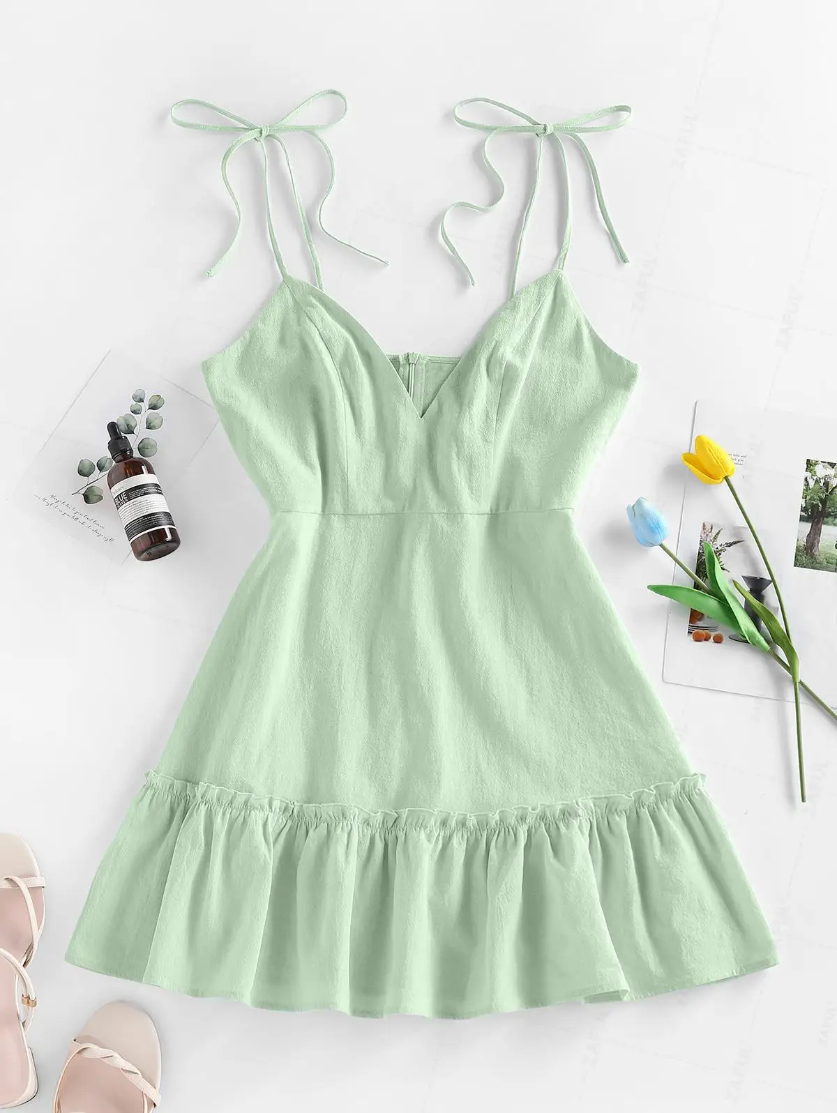 

ZAFUL Flounce Tie Shoulder Mini Dress