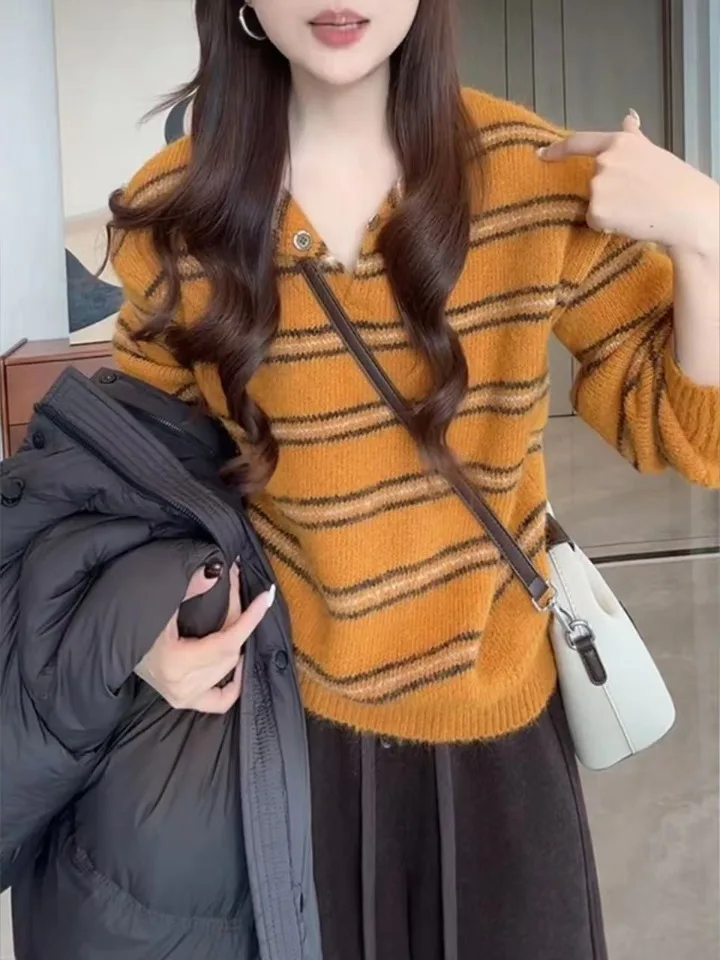 

Потрясающий оранжевый полосатый вязаный свитер для женщин: мягкий, свободный крой, длинный рукав, открытый воротник, стандартная длина, осень-зима