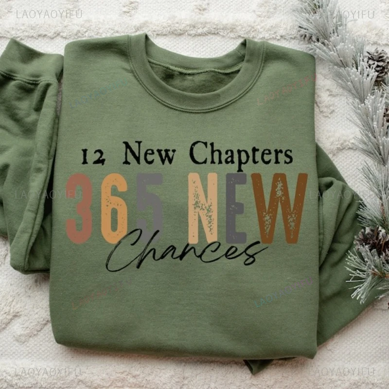 เสื้อสเวตเชิ้ต New Chapters 365 New Chances รุ่นปี 2026 ของขวัญสุดพิเศษสำหรับงานปาร์ตี้ คอกลม สไตล์ลำลอง สตรีทแวร์ แฟชั่นฤดูใบไม้ร่วง ฤดูหนาว เสื้อฮู้ดกันหนาว
