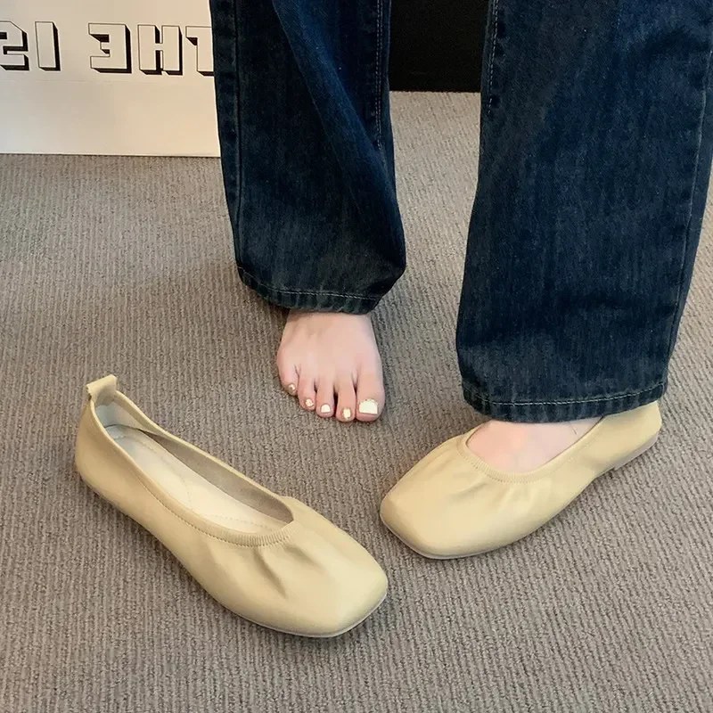Damen-Ballerinas aus weichem Leder, bequeme Slipper mit eckiger Zehenpartie, Modell 2026, Street-Style, lässige Alltags- und Freizeitschuhe, Slipper – Detail 12