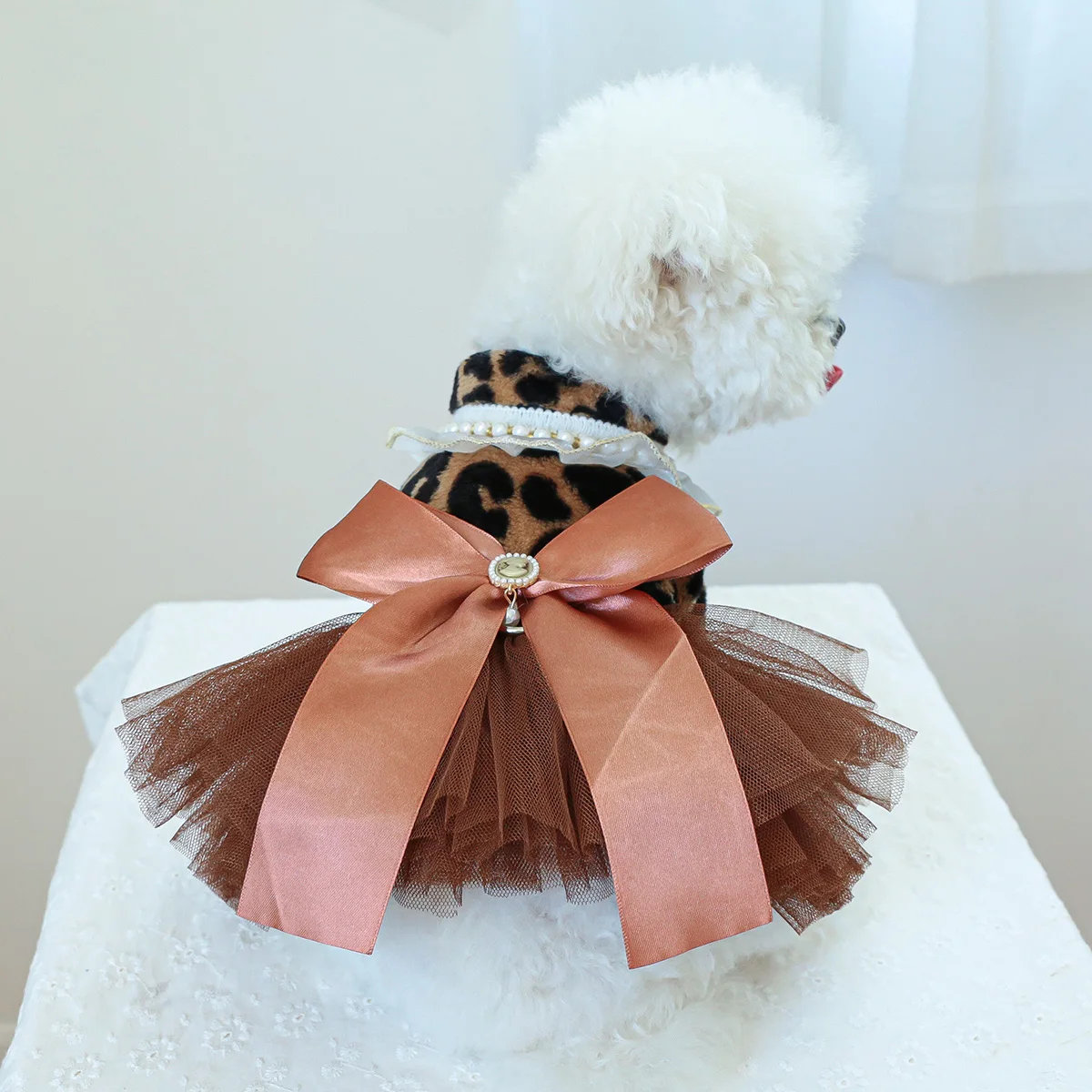 1PC pet clothing autumn and winter velvet leopard print wedding dress princess skirt suitable for small and medium-sized dogs