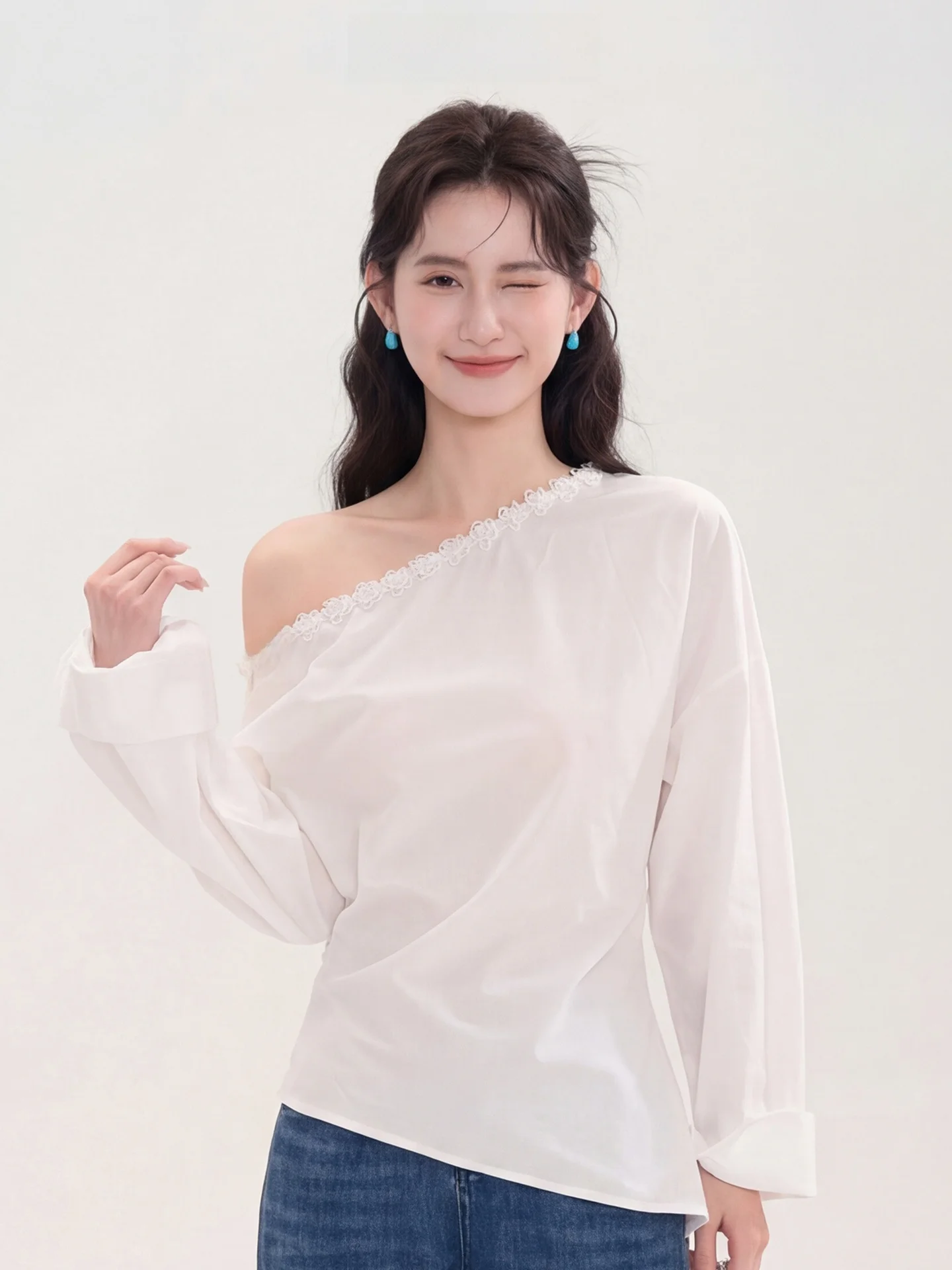 

Женская рубашка Heme Spring в повседневном стиле с длинным рукавом, тканевыми вставками, асимметричным плечом, плиссировкой и цветочным узором