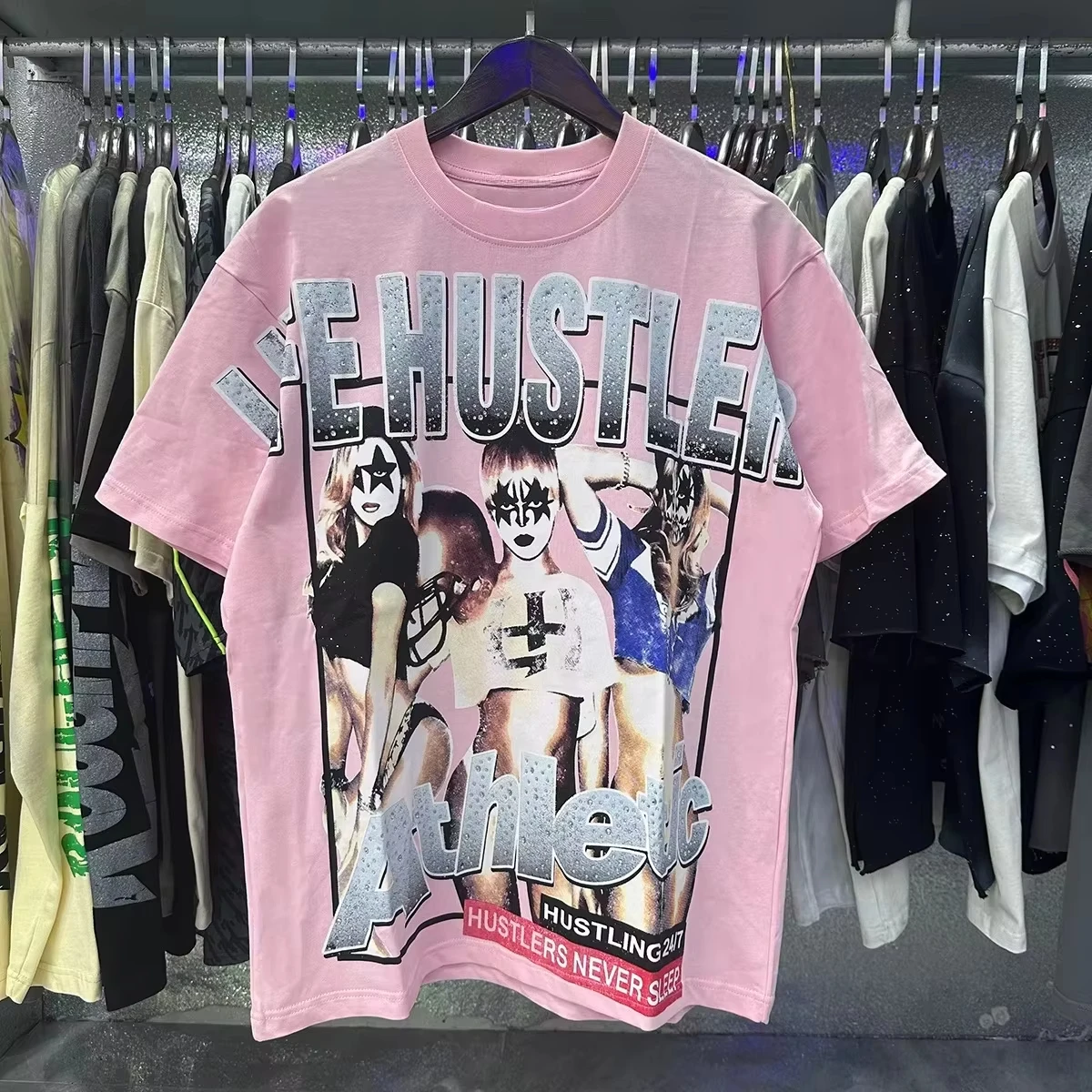 2026 new Vintage Band Portrait Metallic Letter Print Short Sleeve T-shirt Unisex Streetwear Casual Loose Pink Tee