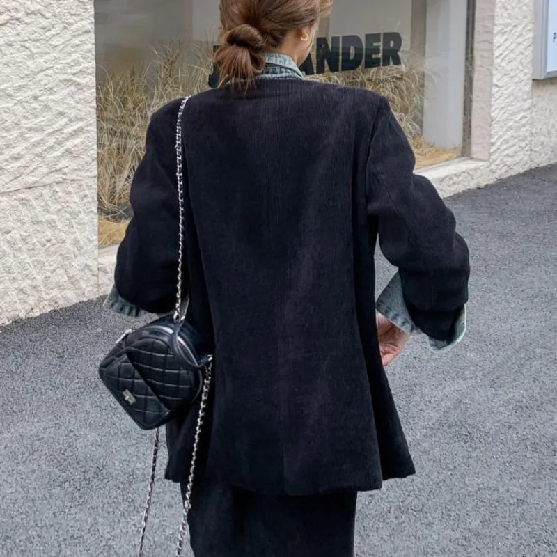 Traje holgado de primavera para mujer, dos abrigos falsos empalmados de tela vaquera coreana, falda, dos conjuntos de conjuntos a juego con reducción de edad