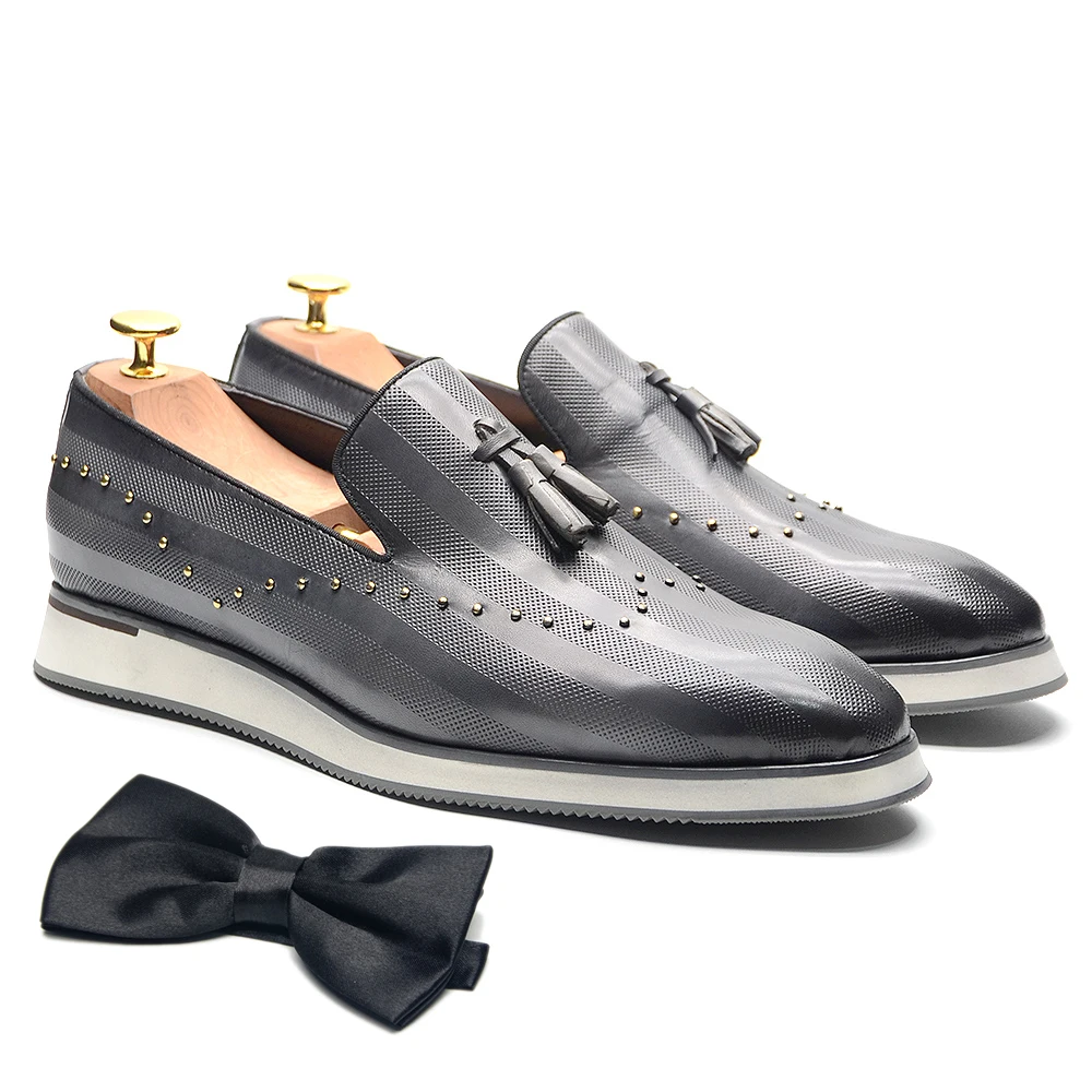 Gray Black Genuine Leather Casual Business Men's Loafer Shoes with Rivet Tassel Flat Non-slip Breathable Wediding Mocasines Man